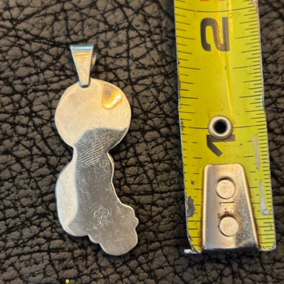 Navajo Howling wolf/Moon Pendant- Signed - Picture 2 of 2